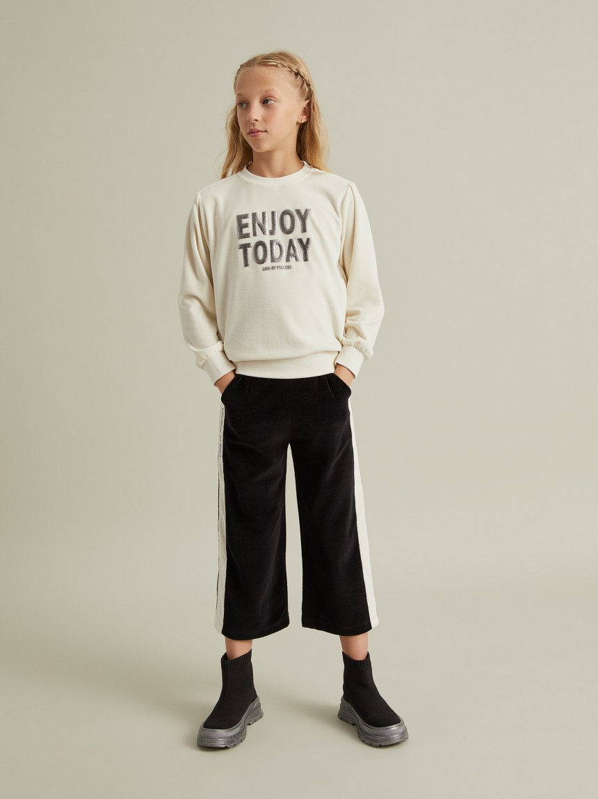Sweater veludo com mensagem