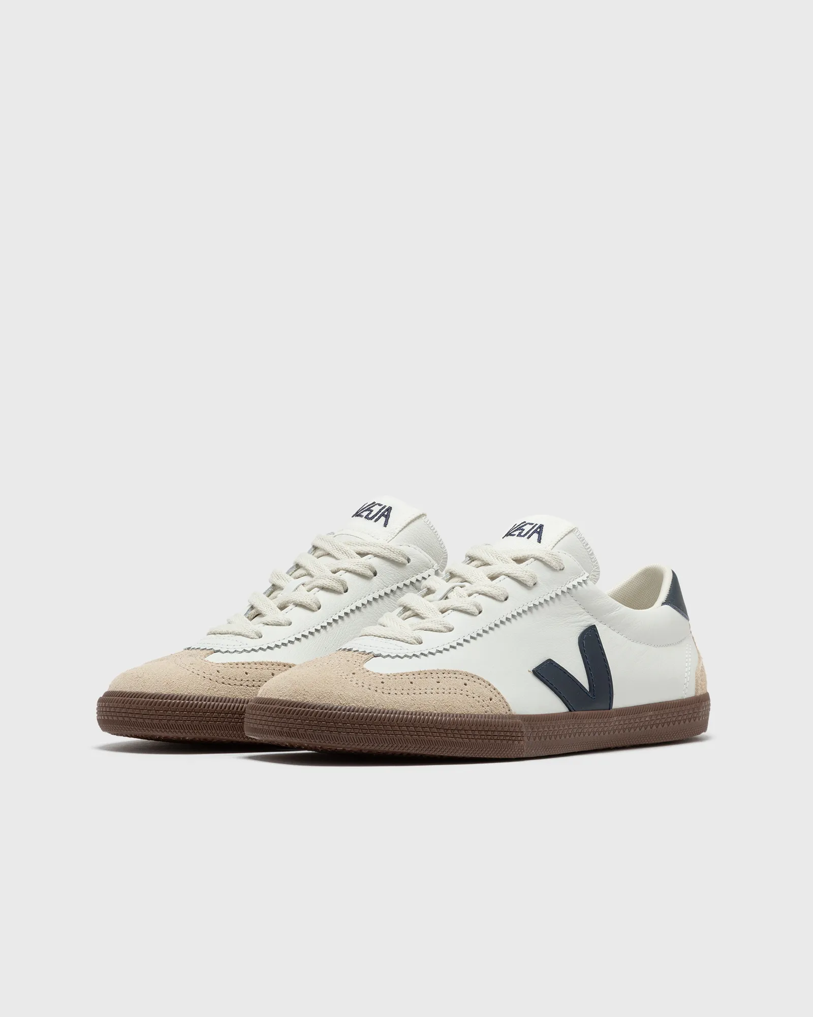 Veja VOLLEY O.T. LEATH
