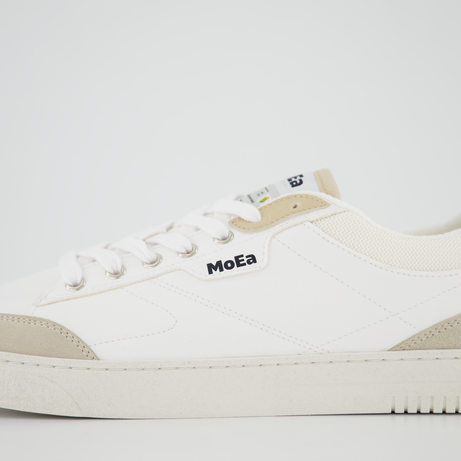 MoEa GEN 3 - Corn White & Beige