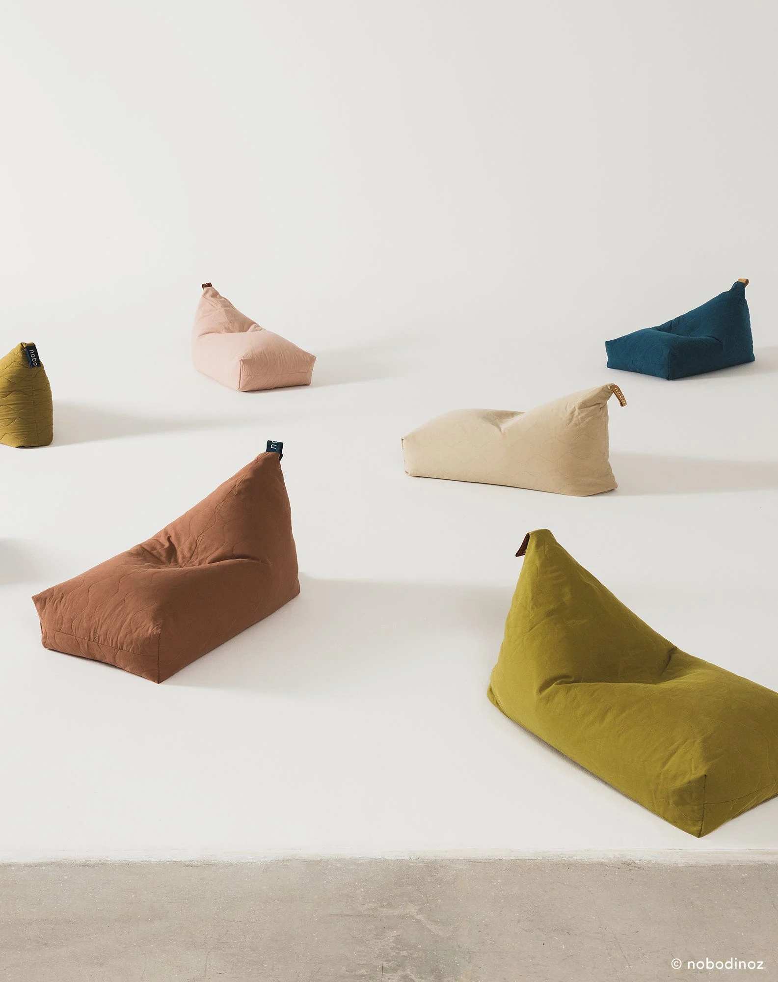 Pouf long matelassé en coton bio lavé - taille enfant - l1n0 | Vert