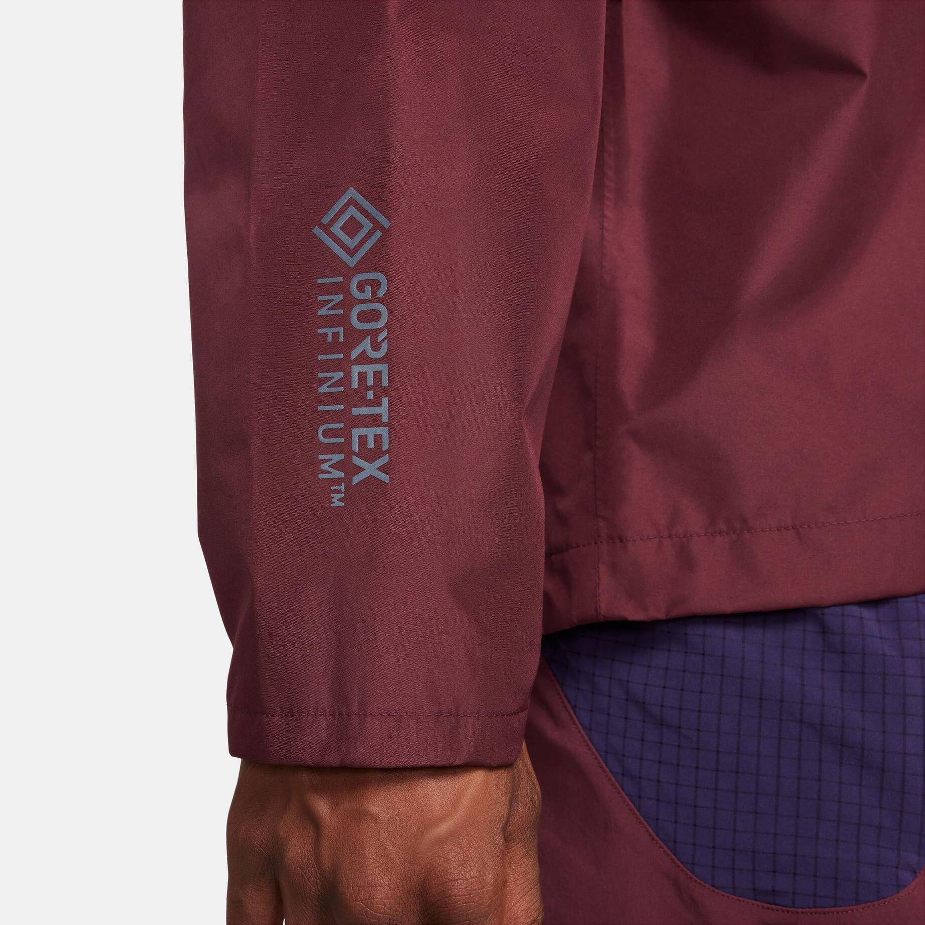 Nike| Herren Laufjacke COSMIC PEAKS
