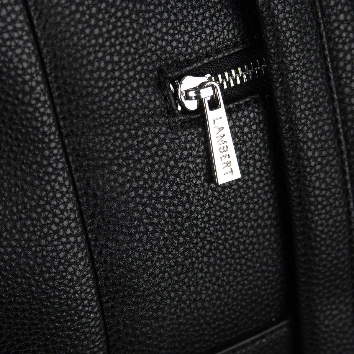 Lambert Sac à Couches Nala x Sarah Couture - Noir ( + Tapis à Langer)