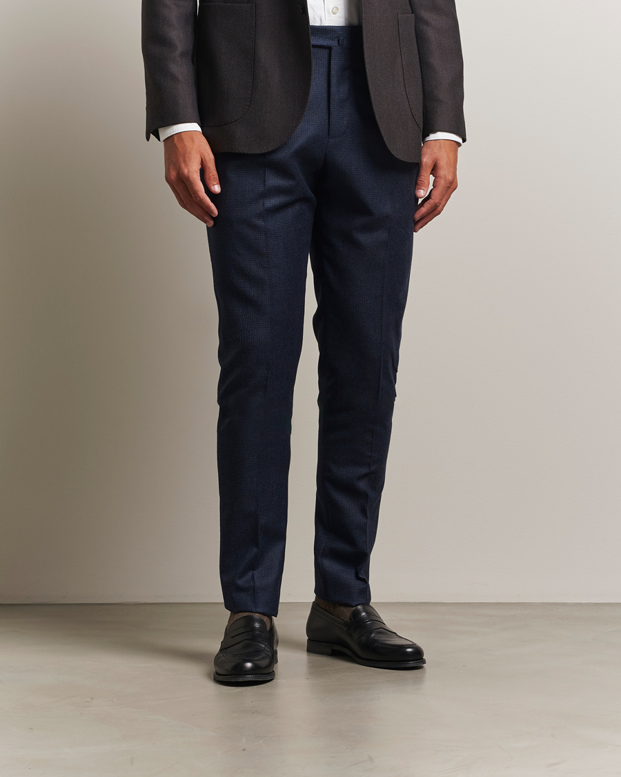 PT01 Gentleman Fit Pleated Houndstooth Flannel Trousers Navy