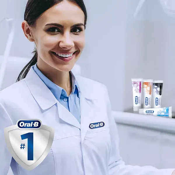 Creme dental clareador Oral-B 3D White Whitening Therapy Limpeza Intensa, pacote com 2 unidades de 75ml