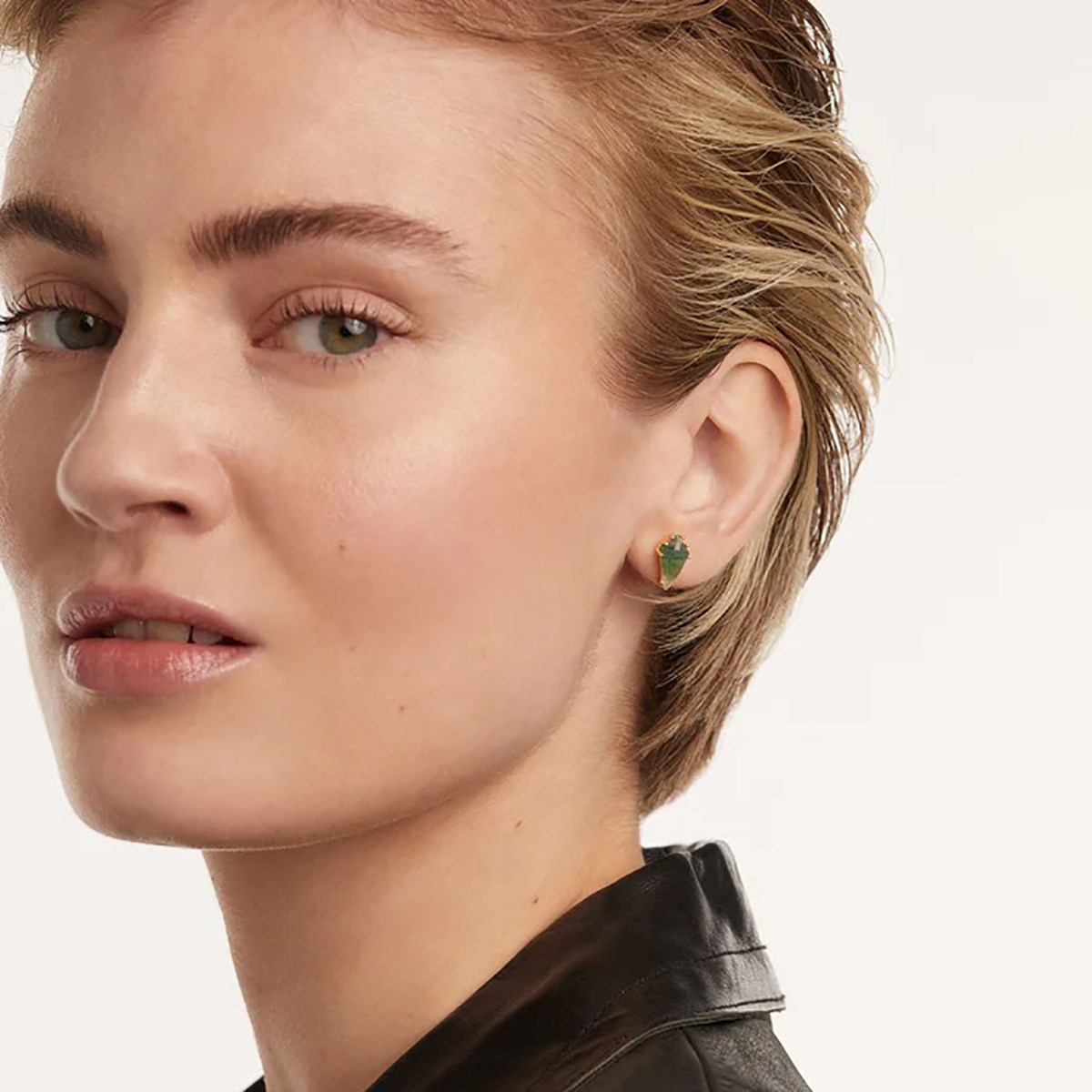 Boucle d'oreille individuelle PdPaola Akiro Agathe verte