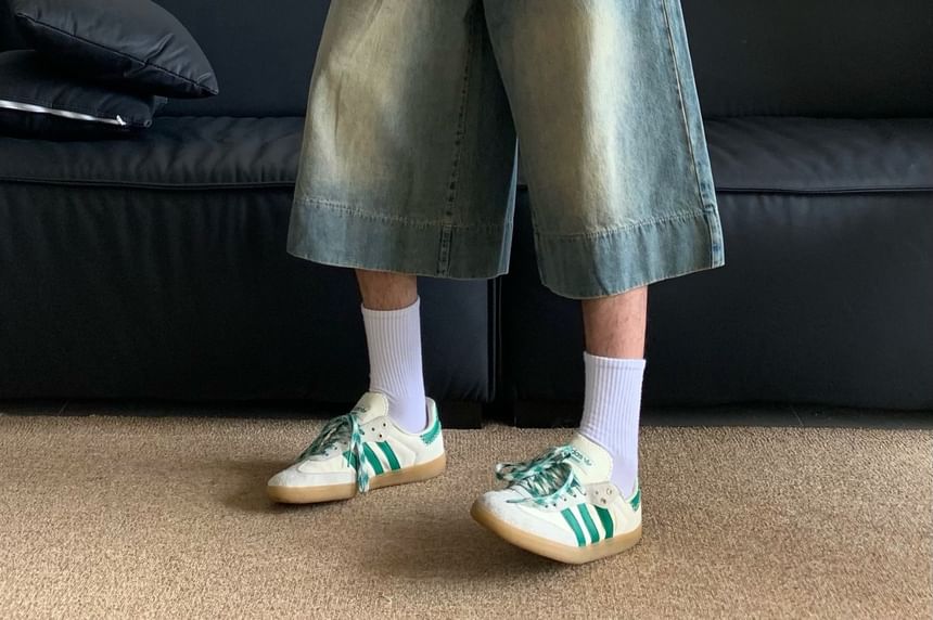 Double White - Laag uitgesneden denim shorts met wassing