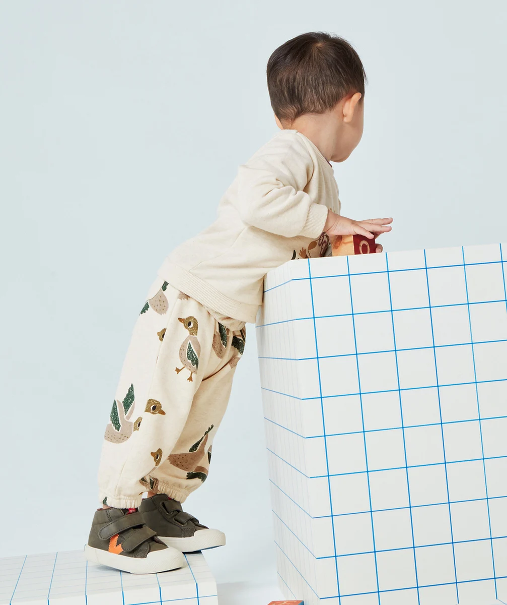 JOGGING BÉBÉ GARÇON EN FIBRES RECYCLÉES IMPRIMÉ AVEC OISEAUX