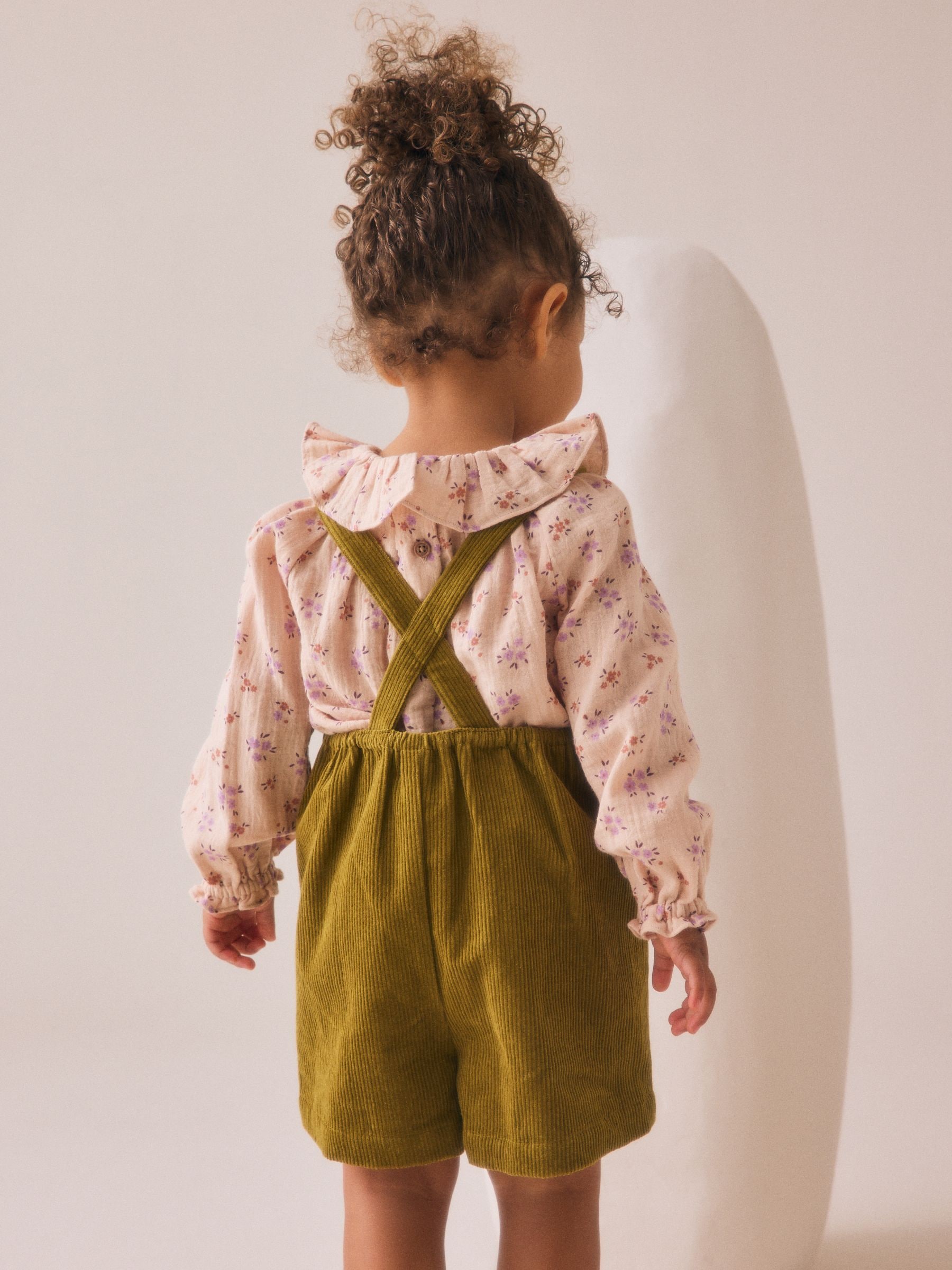 Groen - Set van corduroy bretelbroeken met bloemenprint, blouse en panty's (3mnd -7jr)