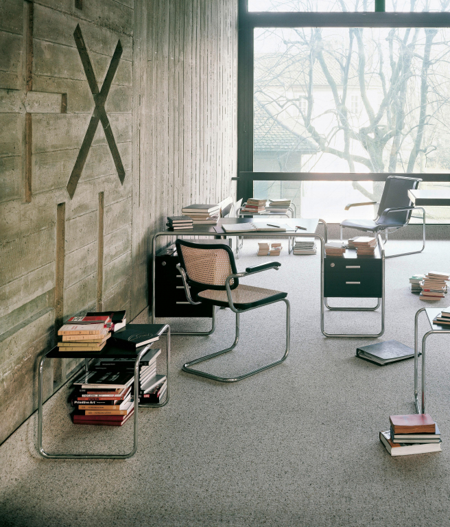 Thonet B9 bijzettafel set van 4 beuken zwart gebeitst