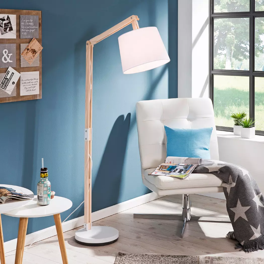 Stehlampe Carlyn