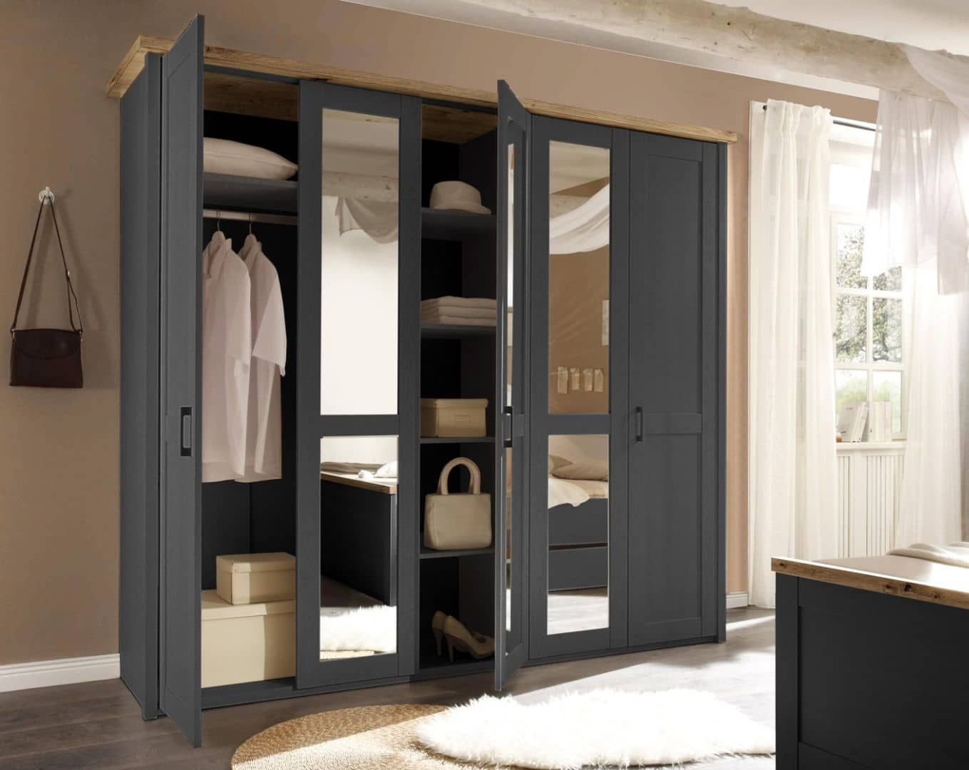 Kleiderschrank Lesina