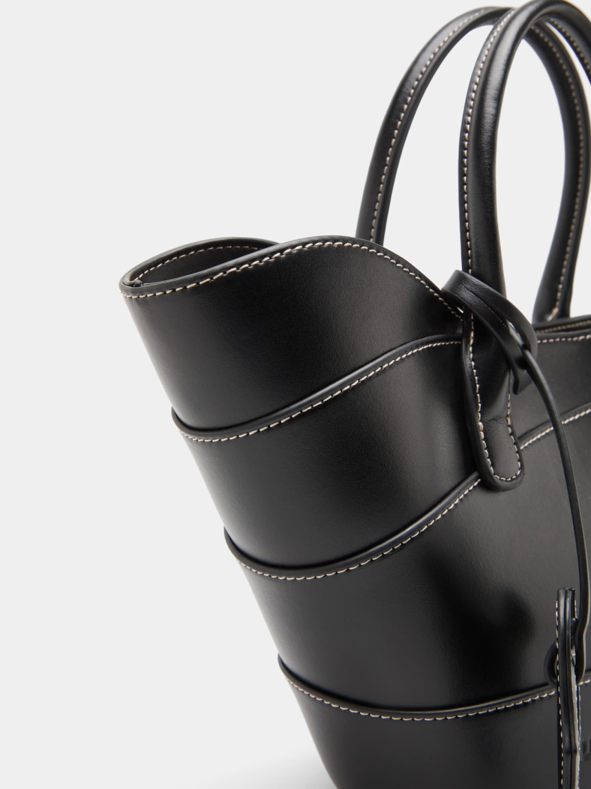 Mala bucket com charm