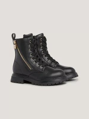 Botas de motociclista com cadarço e travas em tom sobre tom