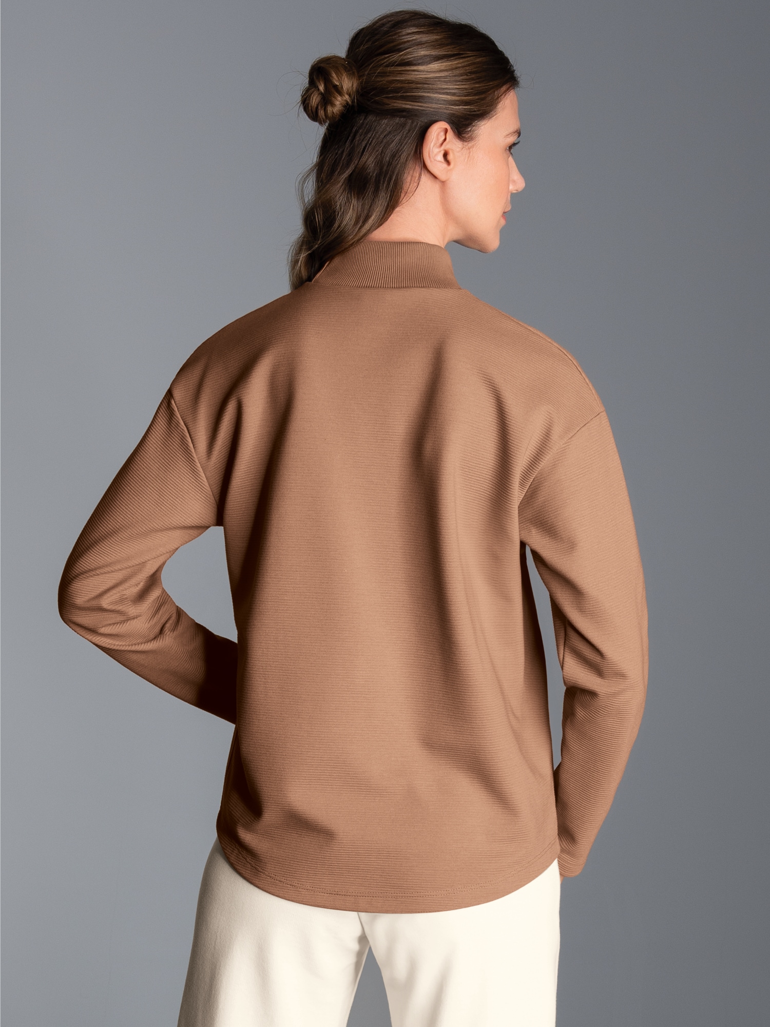 Sweatshirt mit Stehkragen Haselnuss