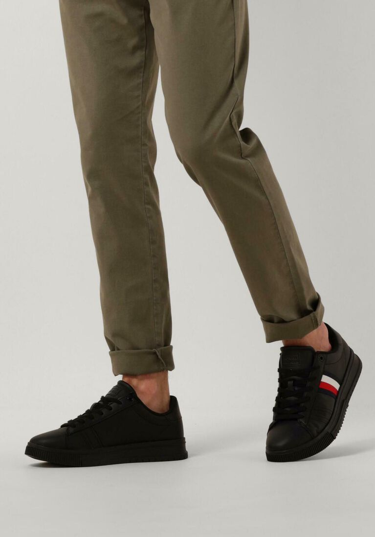 TOMMY HILFIGER zwarte tommy hilfiger lage sneakers supercup
