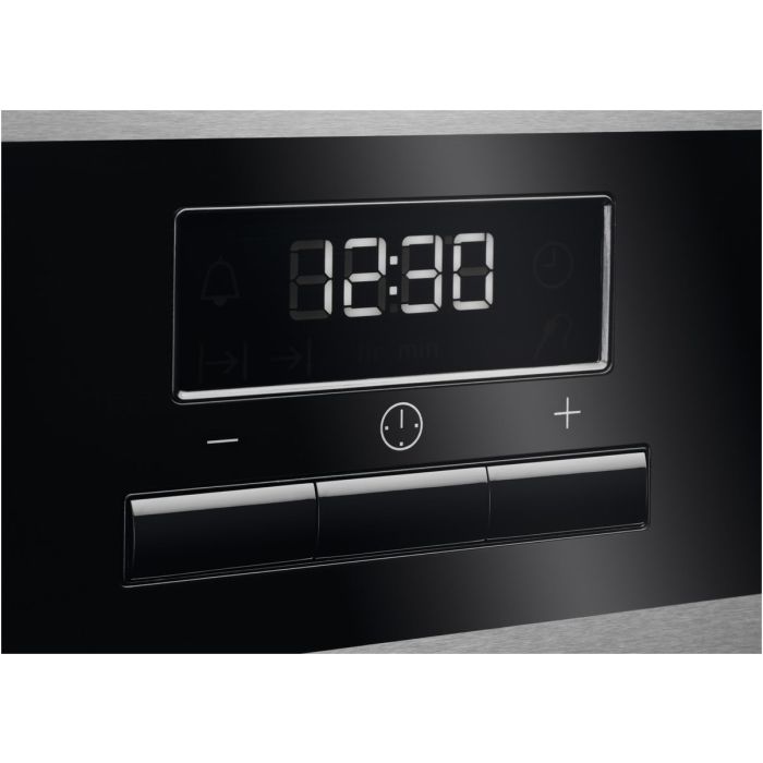 AEG Einbau-Herd Serie 6000 SurroundCook EEB331010M