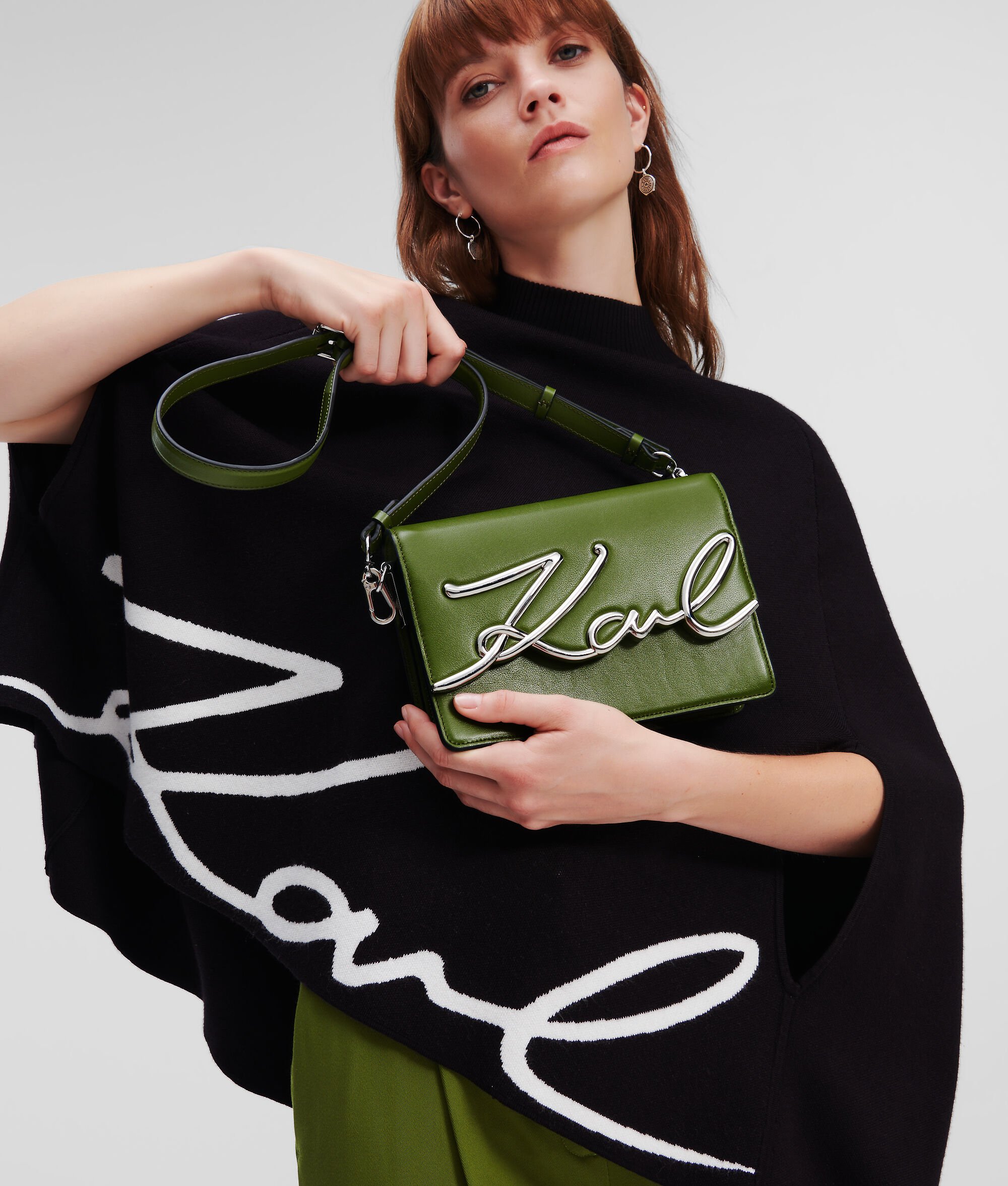 SAC PORTÉ ÉPAULE DE TAILLE MOYENNE K/SIGNATURE