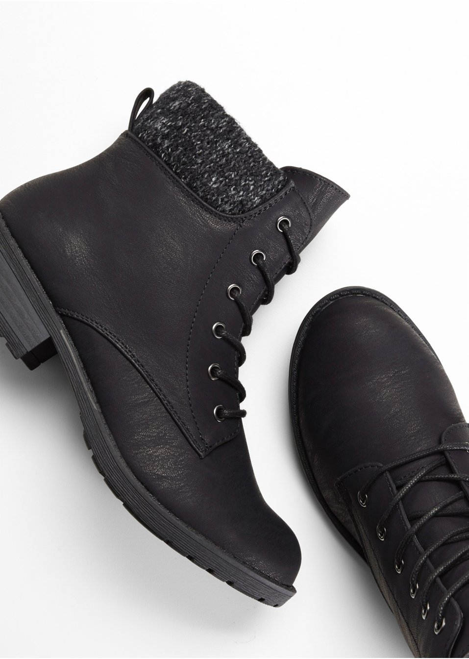 Bottines à lacets