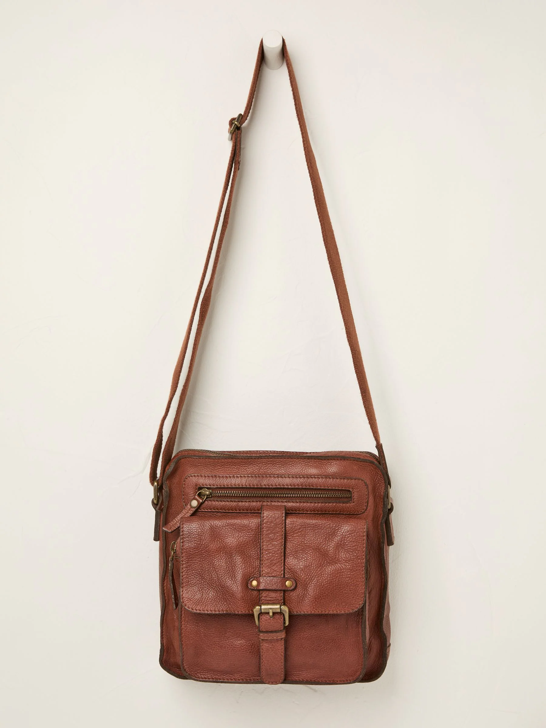 FatFace leren crossbodytas