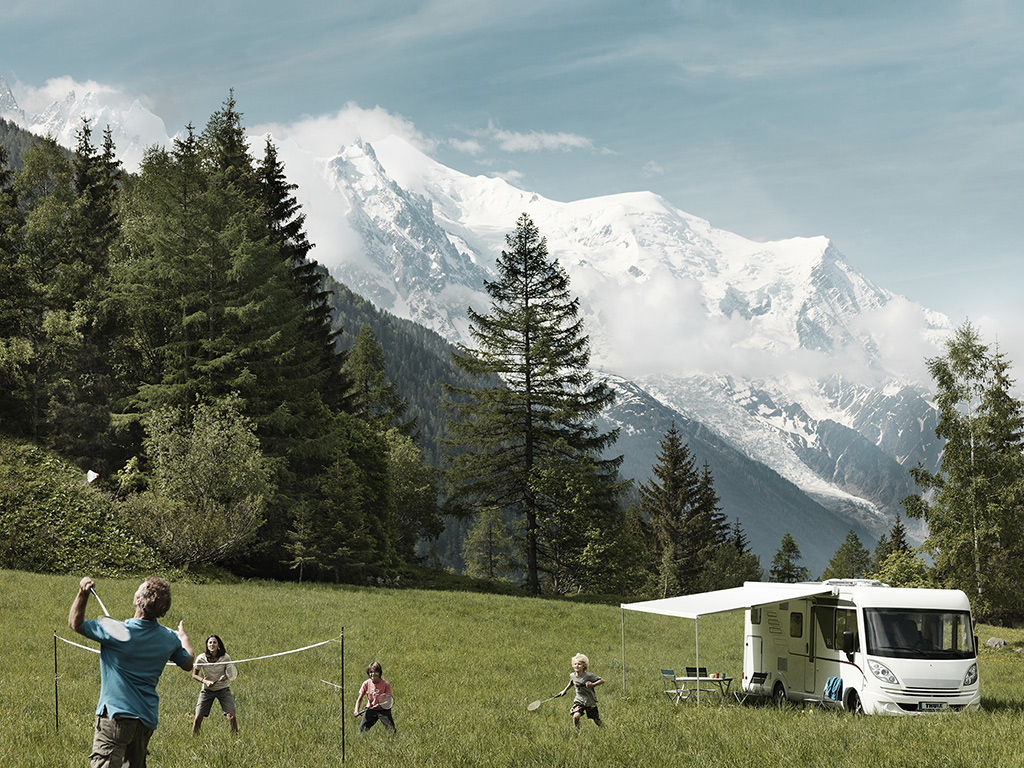 Thule Omnistor 8000 wit 400 Mystic Grey cassetteluifel