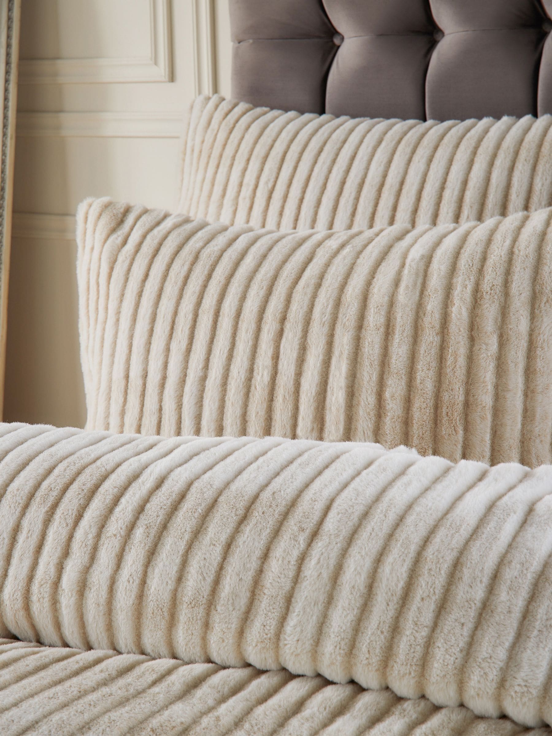 Paoletti Christmas Alpine Striped Faux Fur Duvet Cover Set