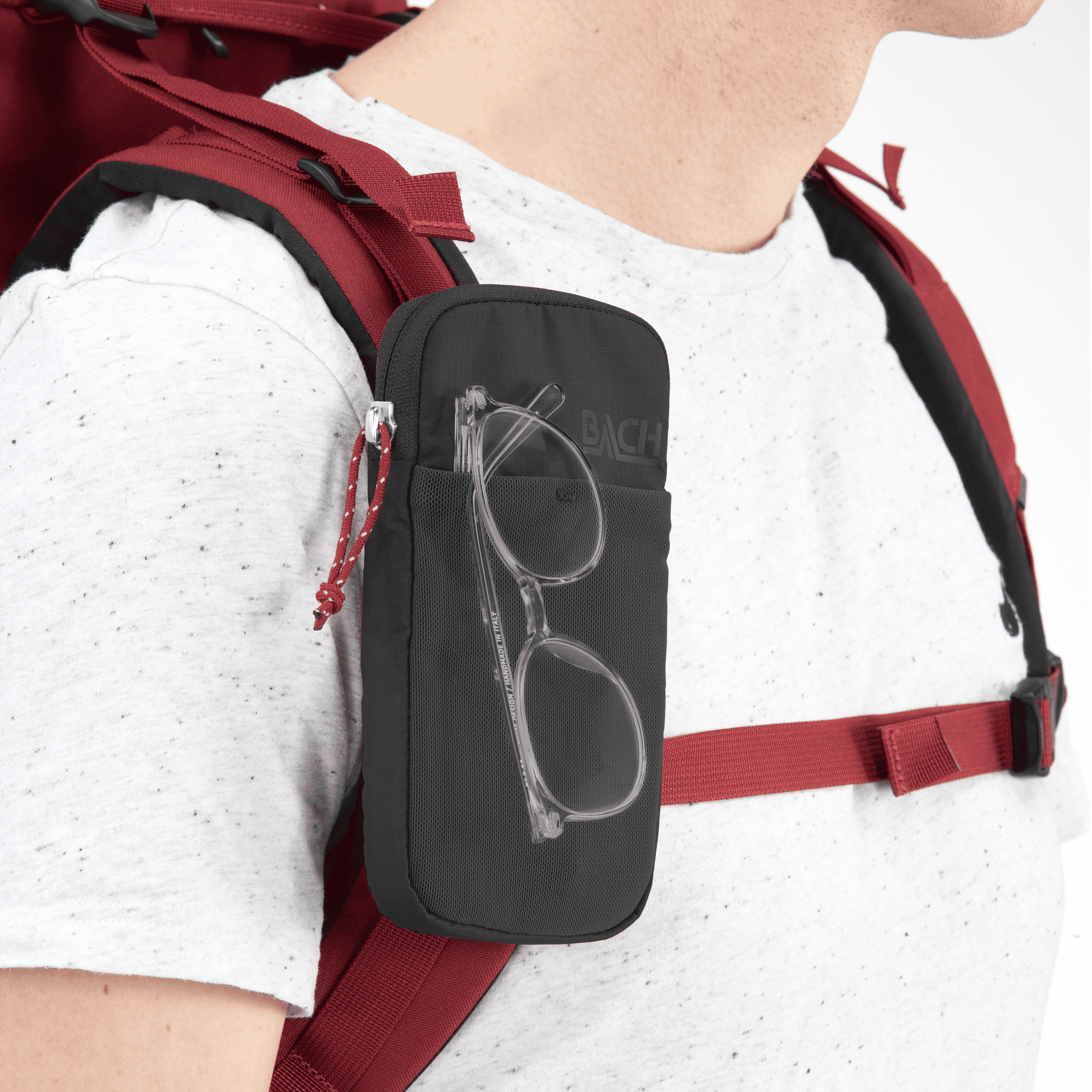Shoulder Padded Pocket