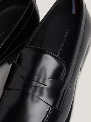 Mocassins de couro envernizado com costura