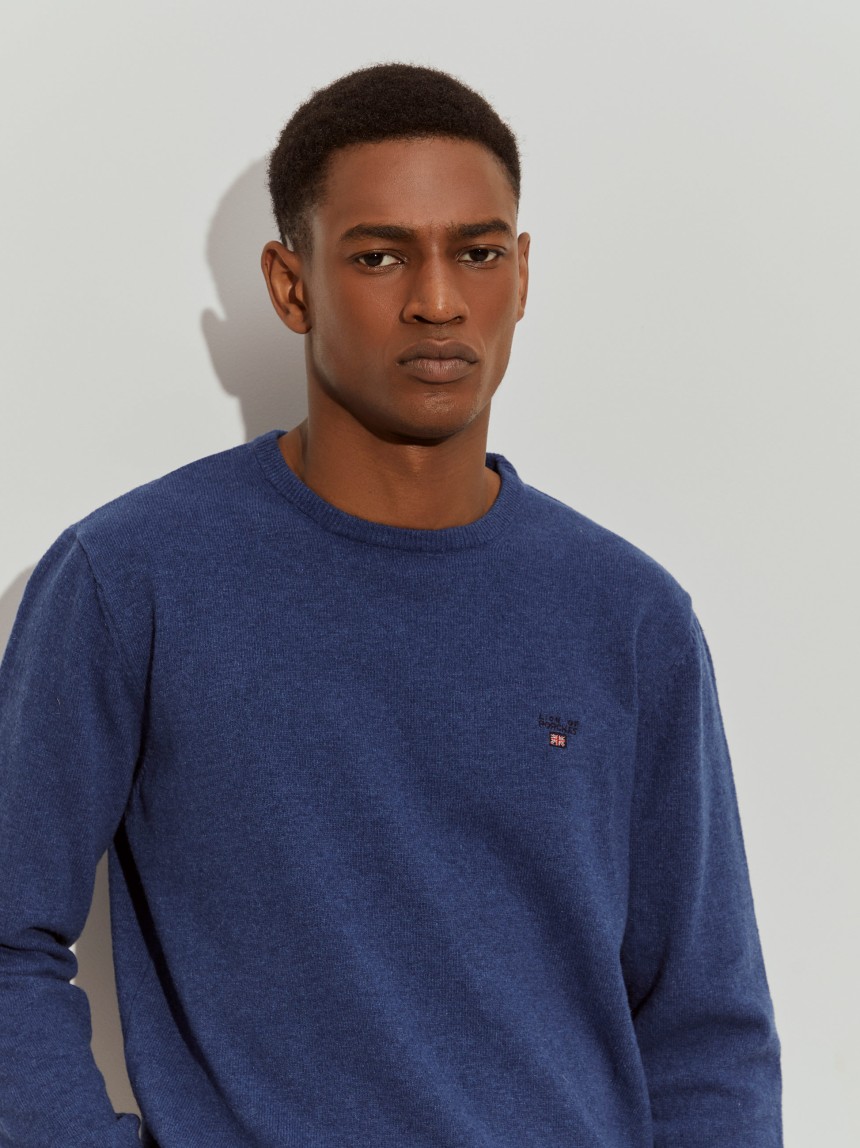 Pullover decote redondo