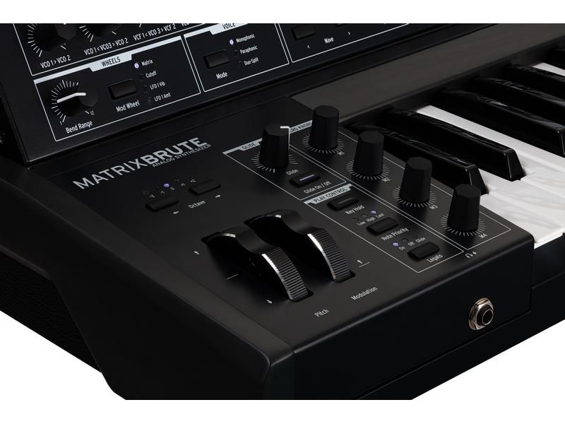 Arturia Synthesizer MatrixBrute – Noir Edition Analoger Matrix Synthesizer