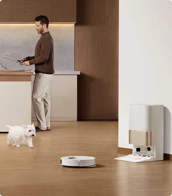X40 Ultra Staubsaug-Roboter Staubsauger Nass / Trocken Bodenreinigung mit App Steuerung   Ladestation (RLX63CE) - Weiss