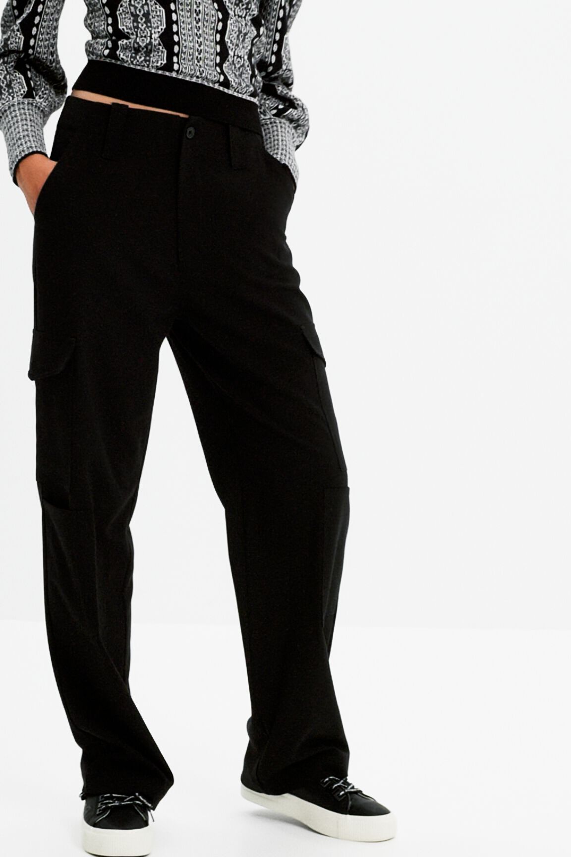 Calça cargo básica