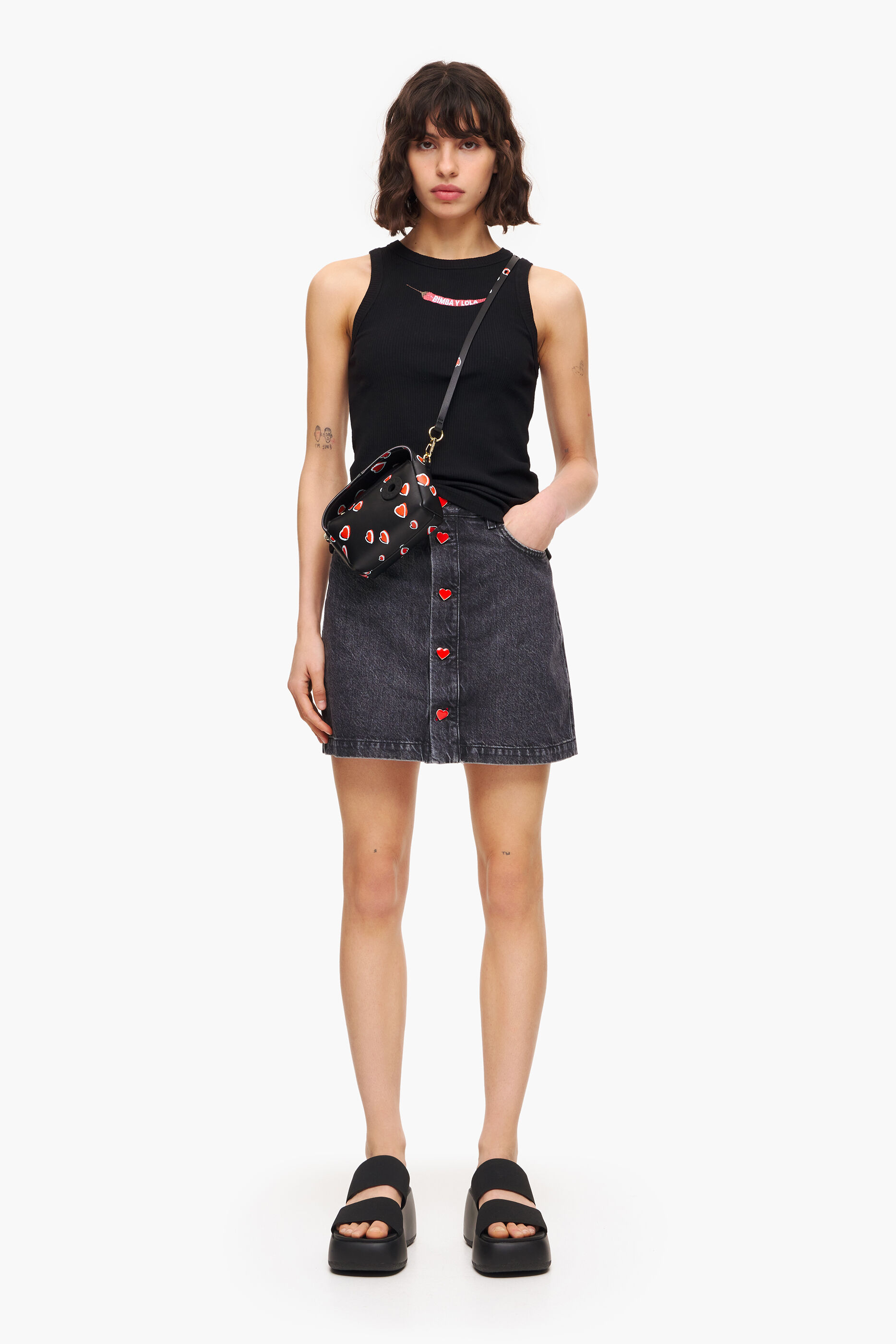 Minissaia jeans preta