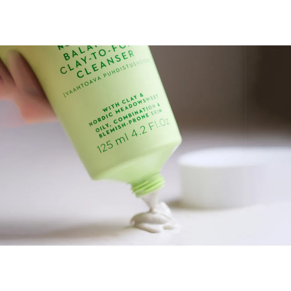Lumene Nordic Clear Balancing Clay to Foam Cleanser - 125 ml.