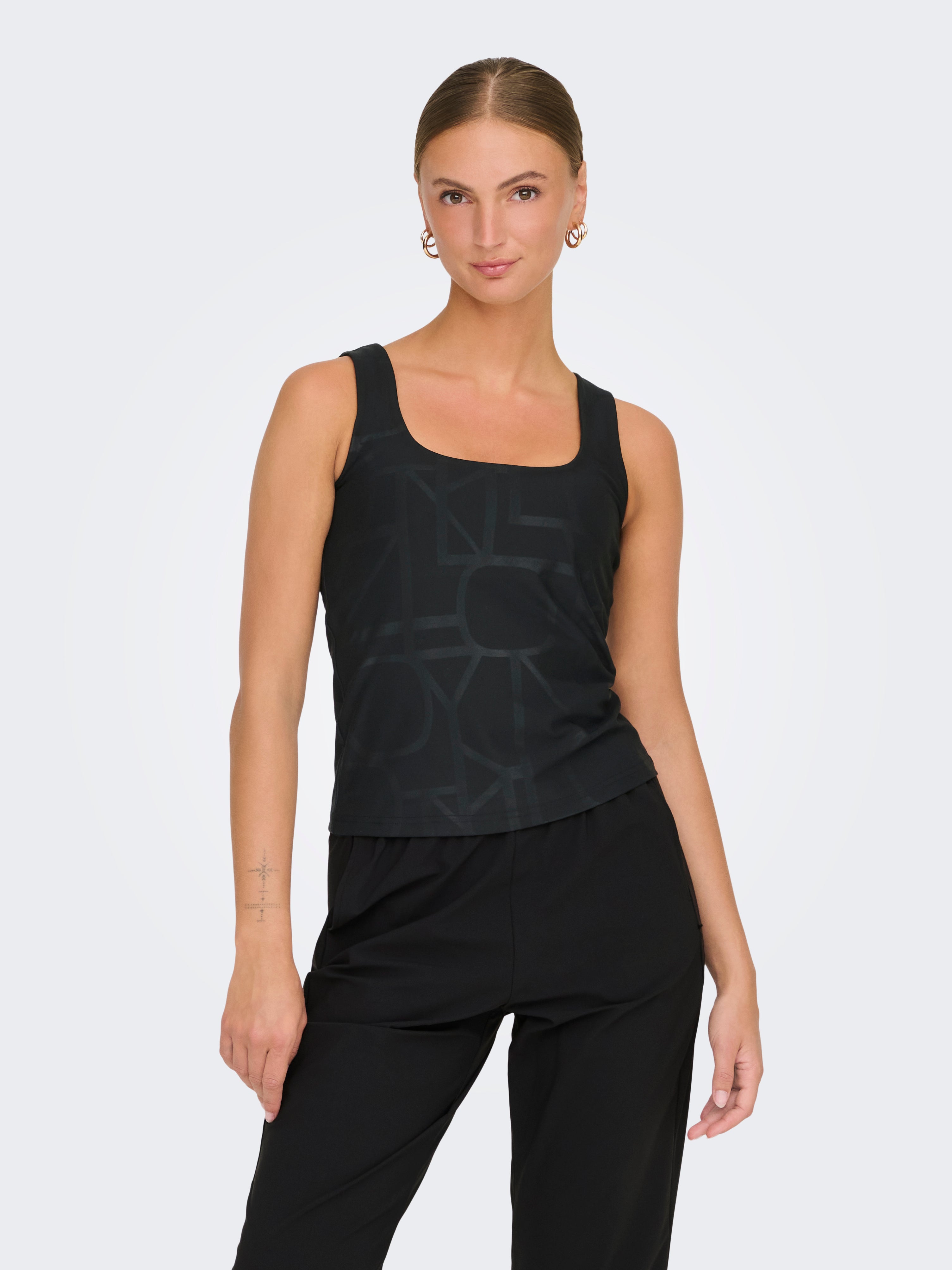 ONPFONT Top Black