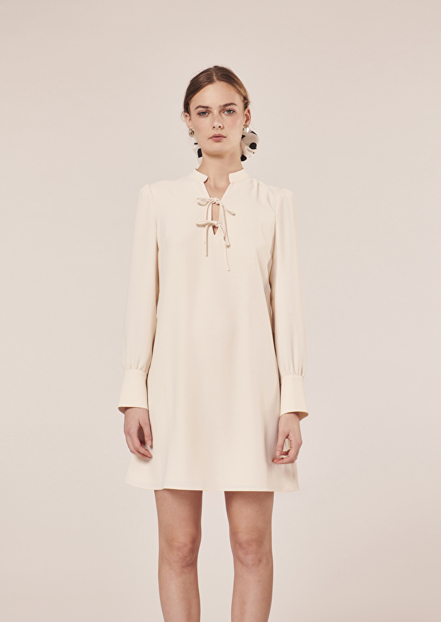 Robe Radianceécrue en crêpe