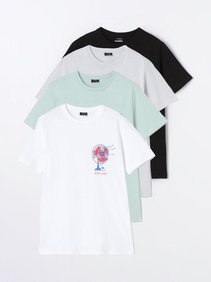 Pacote com 4 camisetas estampadas - Pretas