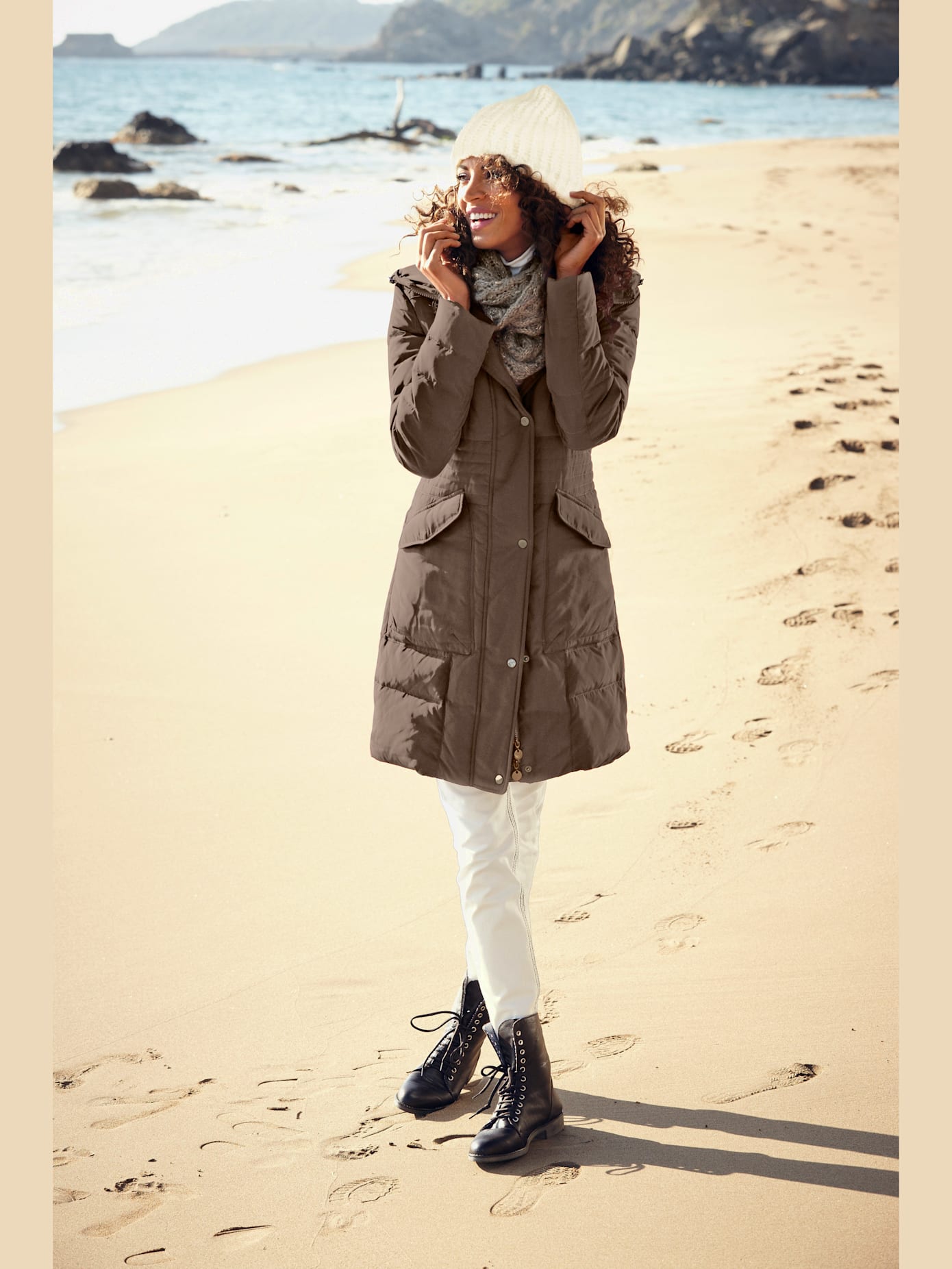 Manteau en duvet pour l'extérieur, en cas de vent et d'intempéries, silhouette féminine