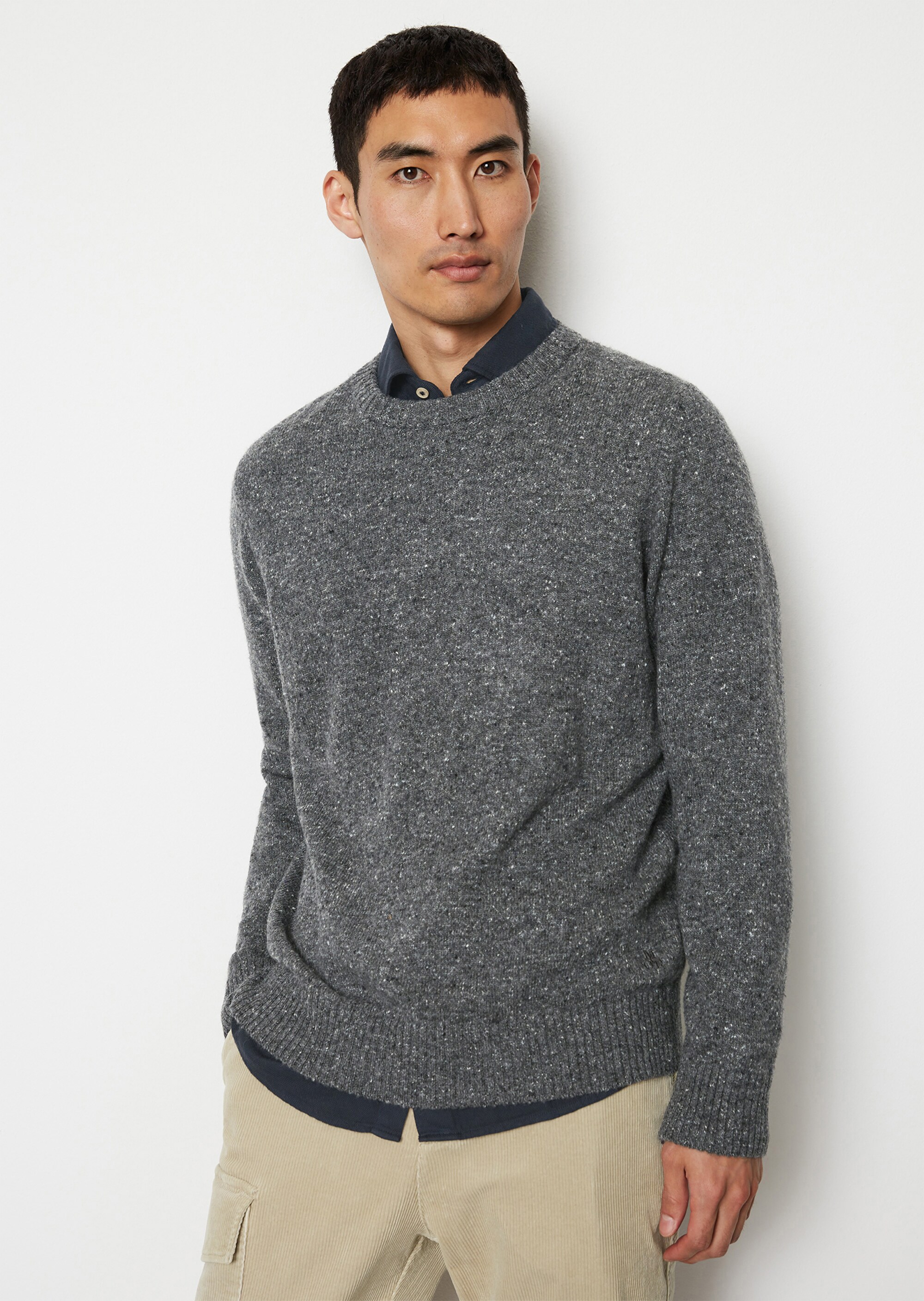 Pullover regular aus gesprenkeltem Tweedgarn