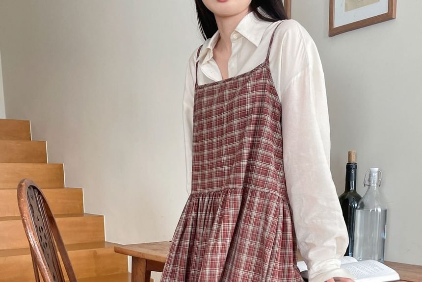 SeoulPop - Geruite midi-jurk met spaghettibandjes