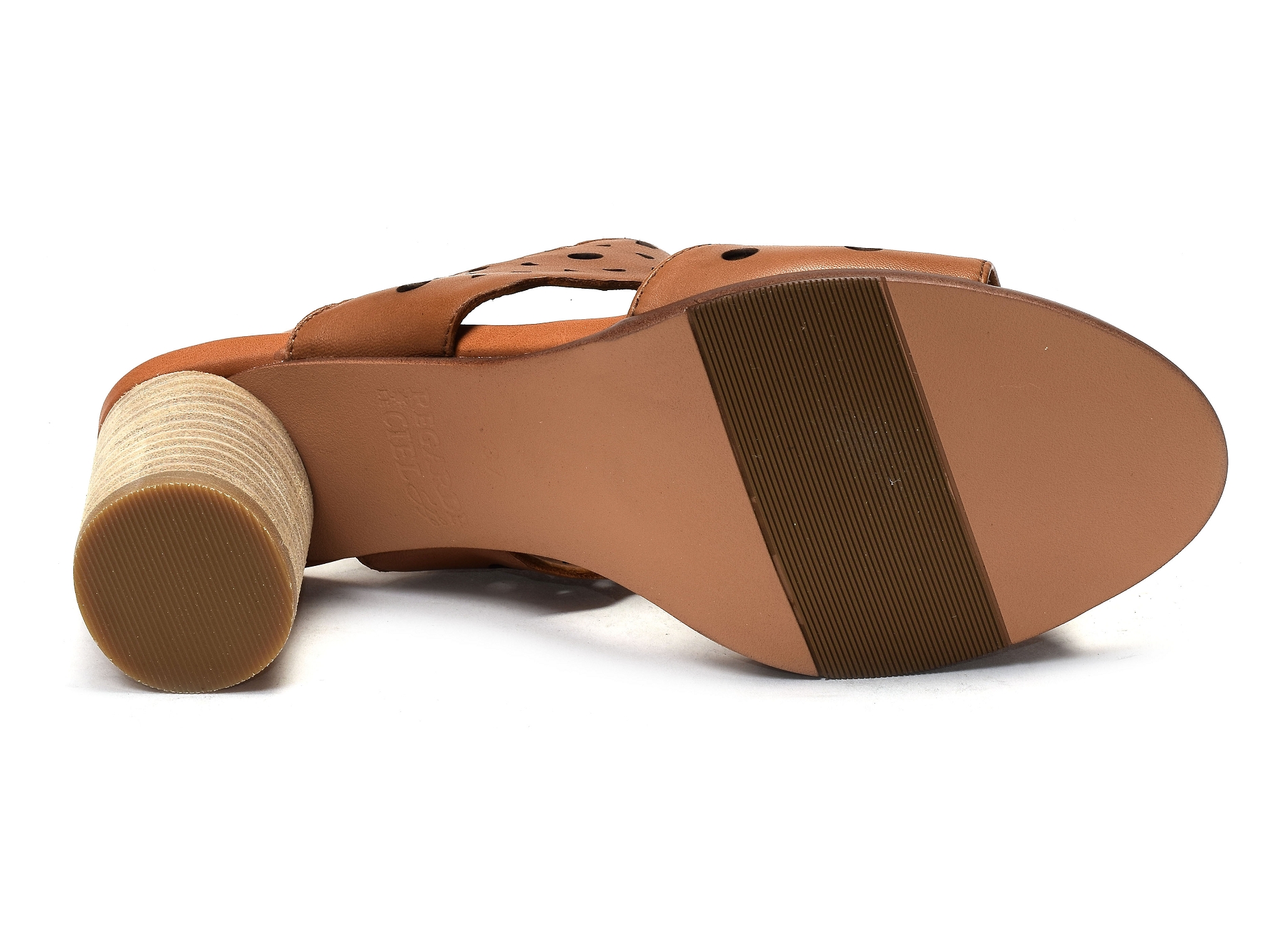 Colly 01 camel