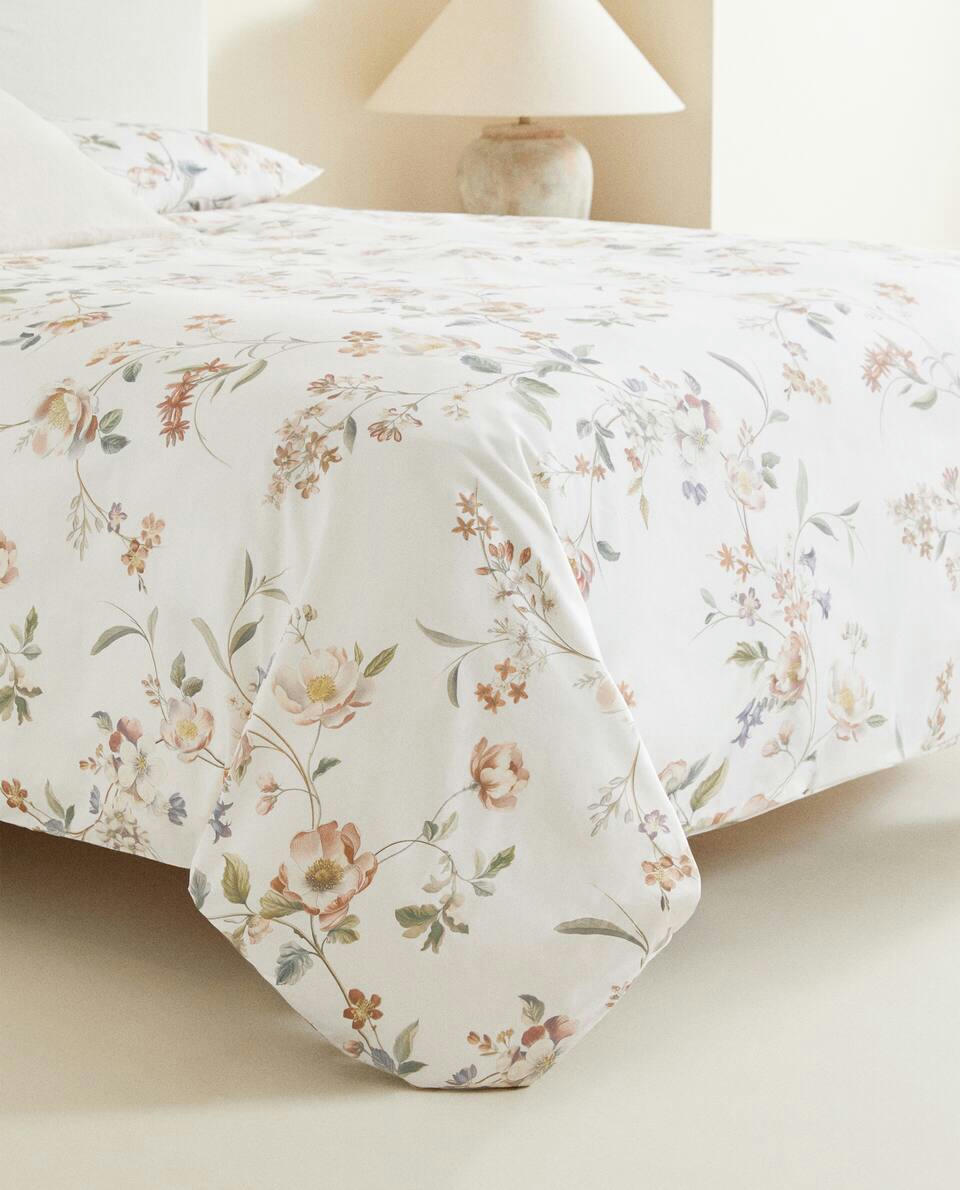 CAPA DE EDREDOM COM ESTAMPA FLORAL