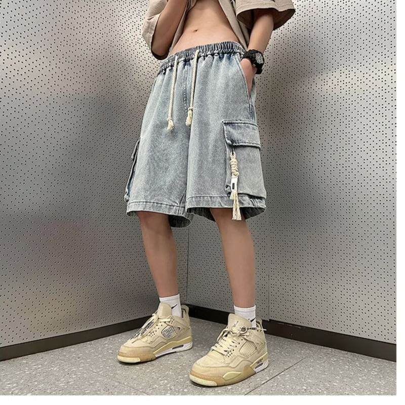 AXEN - Mid Rise Plain Washed Cargo Shorts