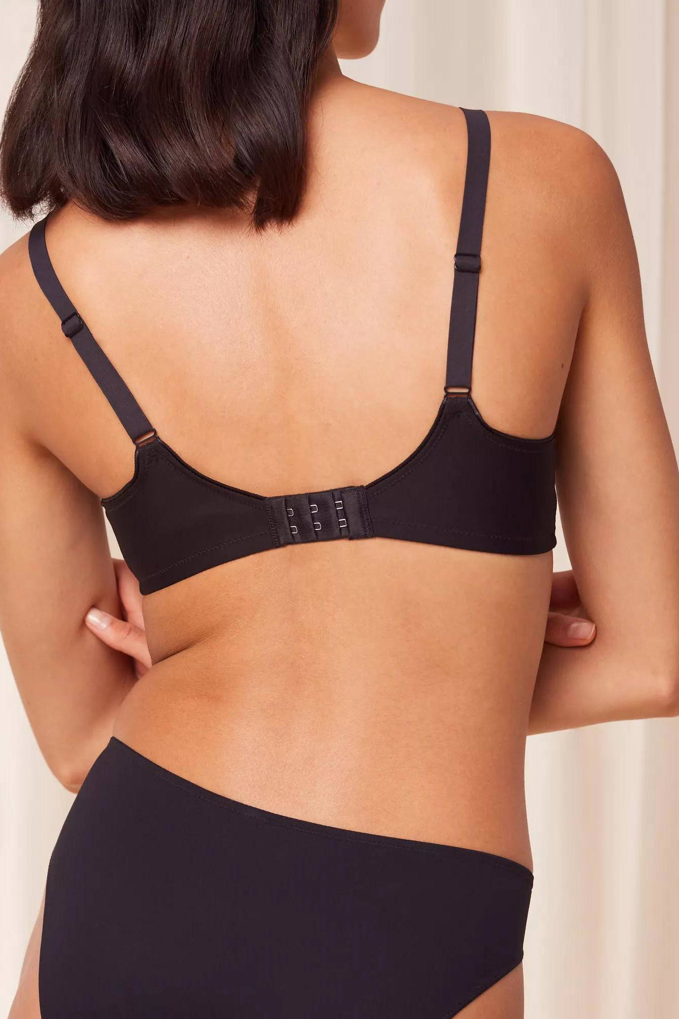 Triumph voorgevormde beugelbh Modern Lace zwart