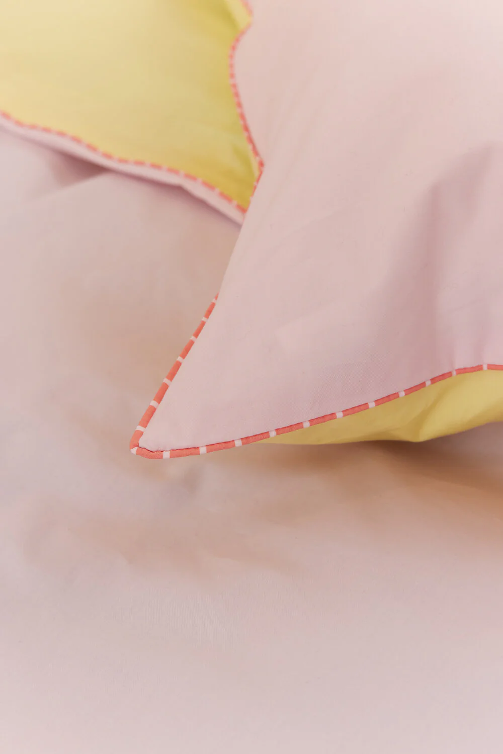 Bahne Interior  Color Combo Percale sengetøj - gul/rose