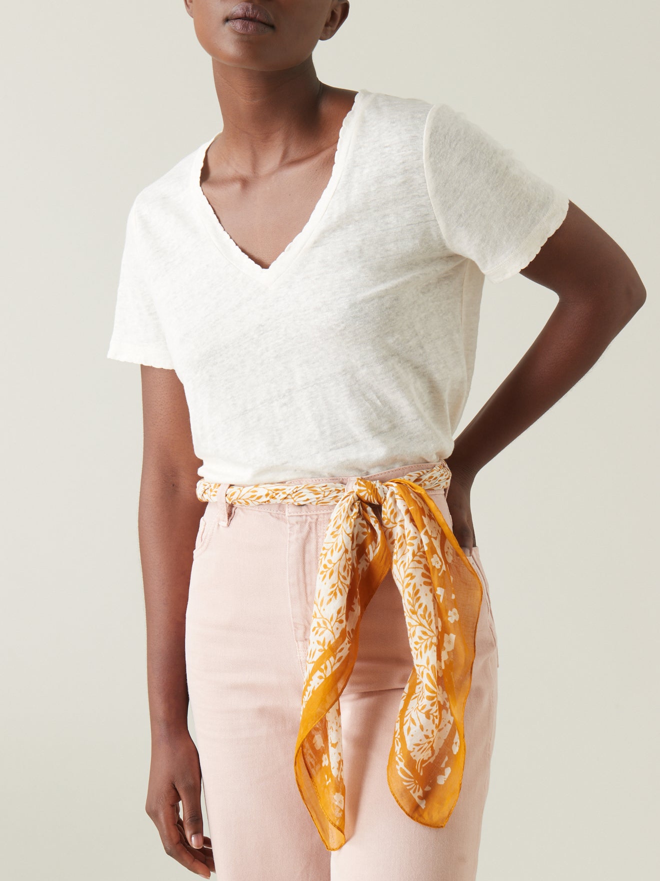 Foulard imprimé fleuri femme