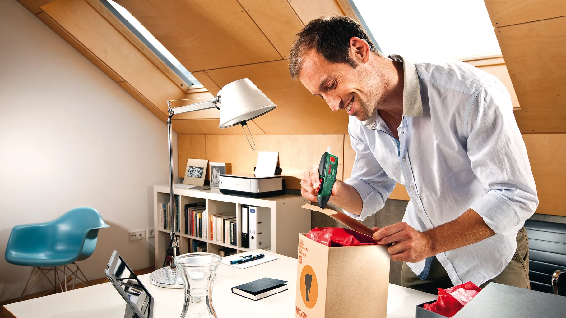 Bosch Home & Garden  GluePen    Kabellose Akku Heißklebepistole für vielseitige Anwendungen