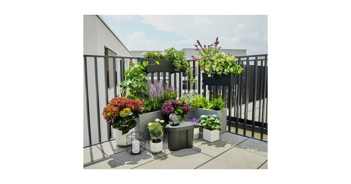 GARDENAVakantie-bewateringset  besproeiingscomputer  (Grijs, 13366-20, Inclusief 10,5 l watertank)