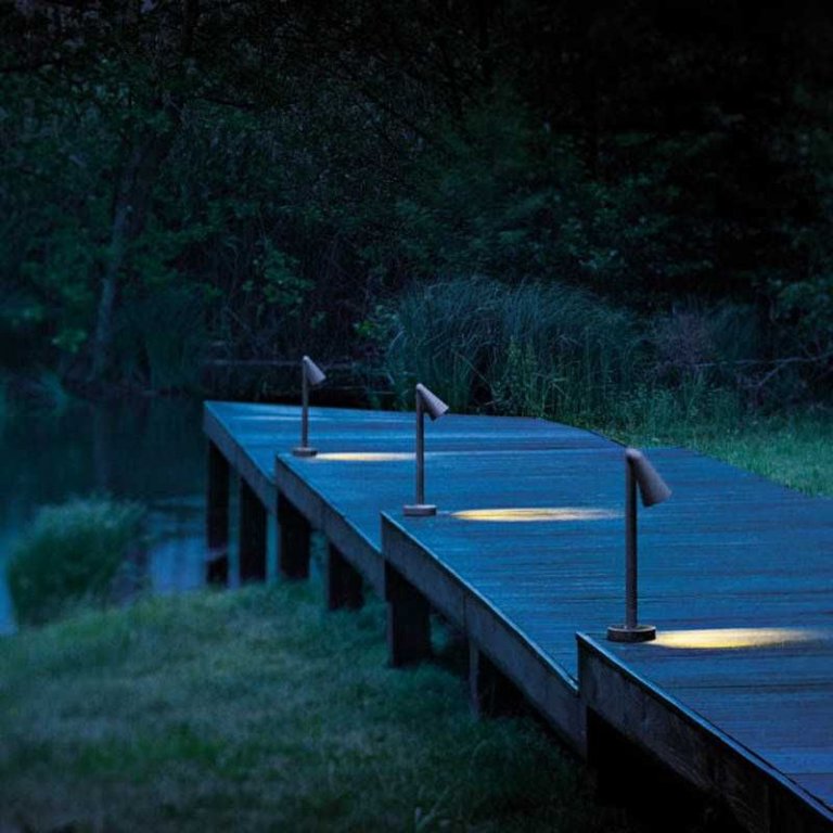 Flos Belvedere Spot F2 vloerlamp LED donkerbruin