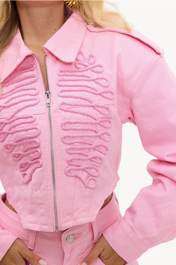 BEYOND COMPARE - PINK