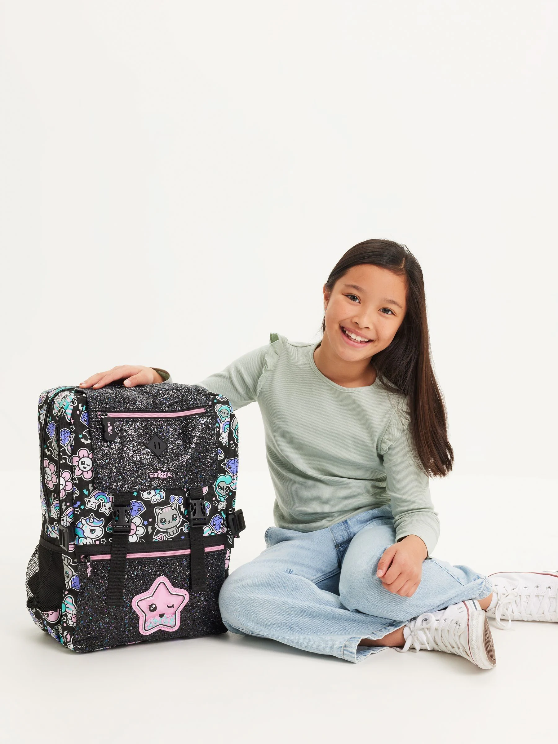 Zwart - Smiggle Trailblazer Foldover Attach Backpack